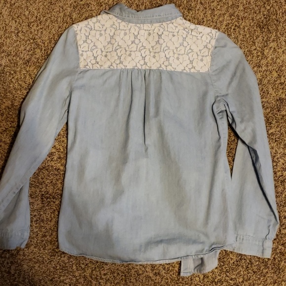 blouse - Picture 2 of 2